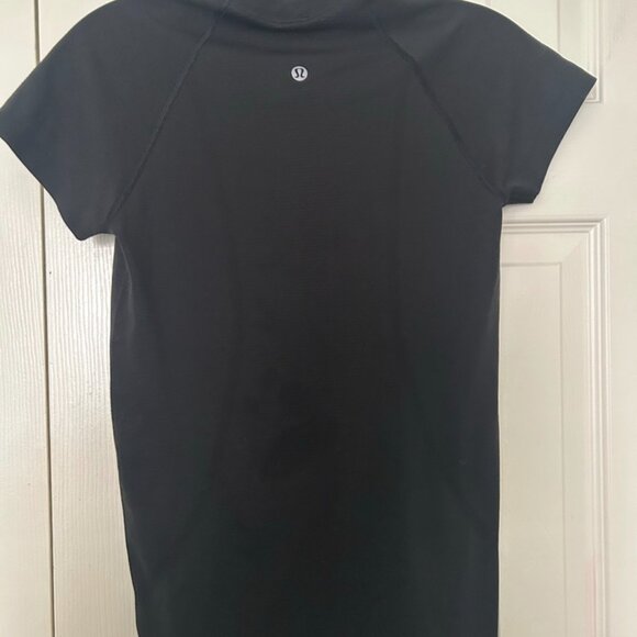 Lululemon Swiftly Tech Short-Sleeve Shirt 2.0 Hip Length - Picture 2 of 2